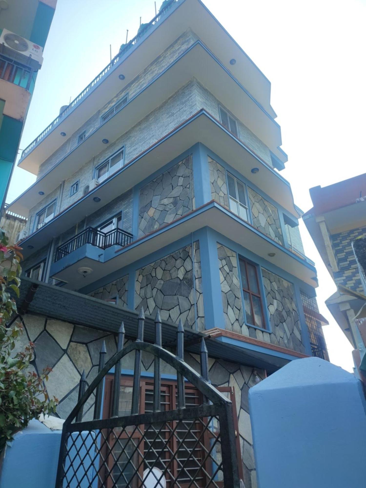 Krishna Inn ポカラ エクステリア 写真