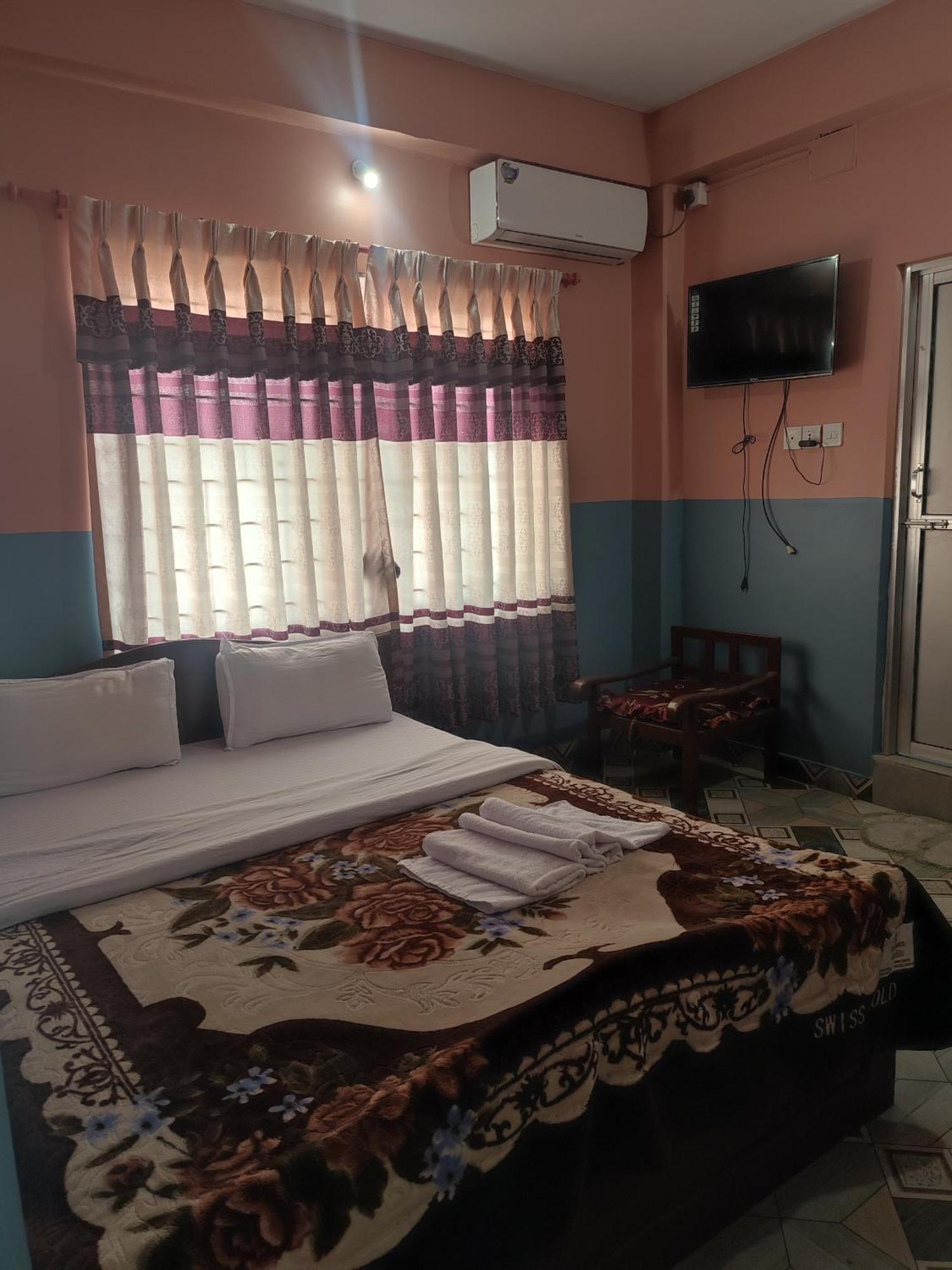 Krishna Inn ポカラ エクステリア 写真