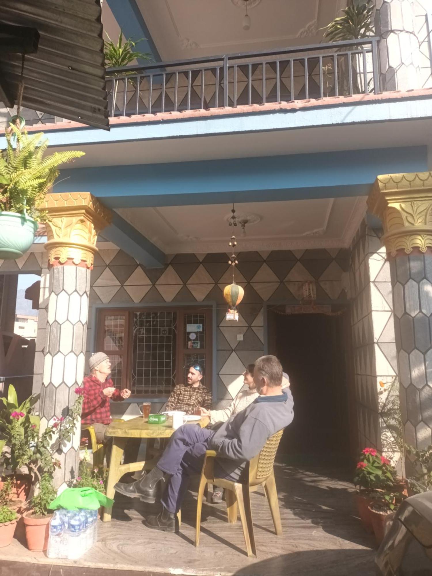 Krishna Inn ポカラ エクステリア 写真
