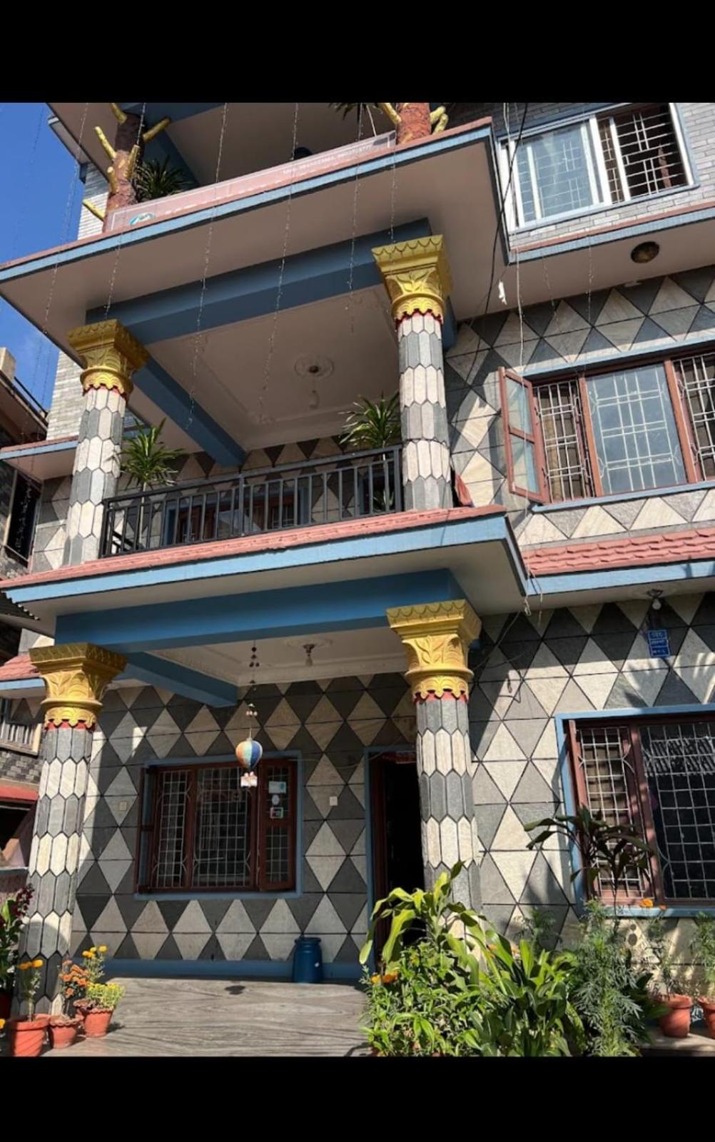 Krishna Inn ポカラ エクステリア 写真